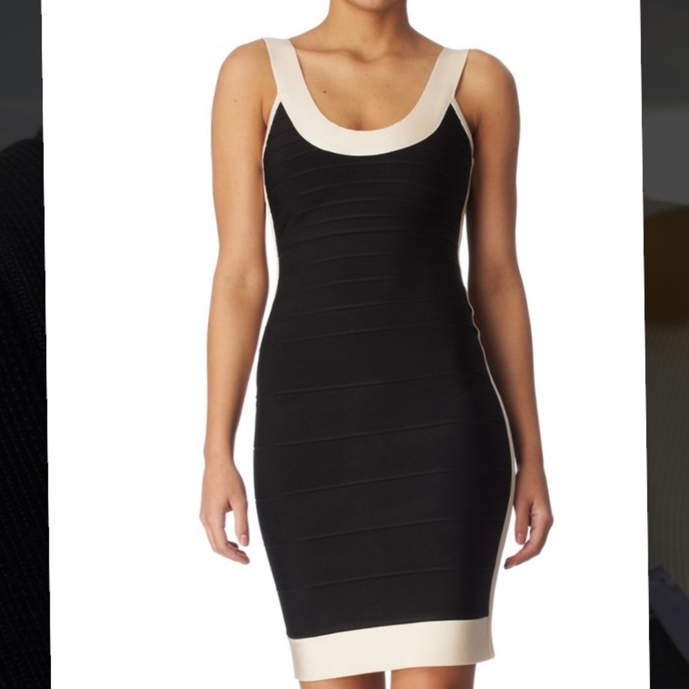 ‼️SOLD‼️HERVE LEGER Gwyneth Bandage dress size S